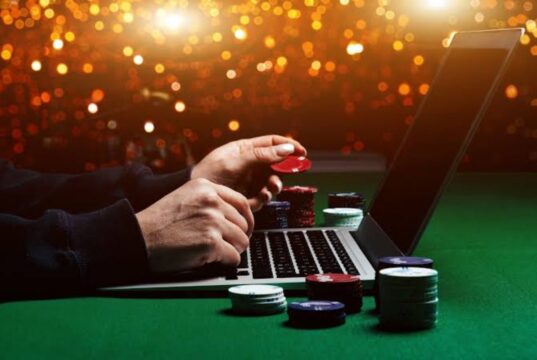 Unveiling the Thrill: Navigating the Social Side of Online Gambling